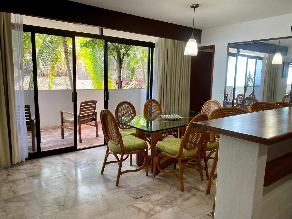 Costa Sur Resort & Spa Puerto Vallarta 4*,
