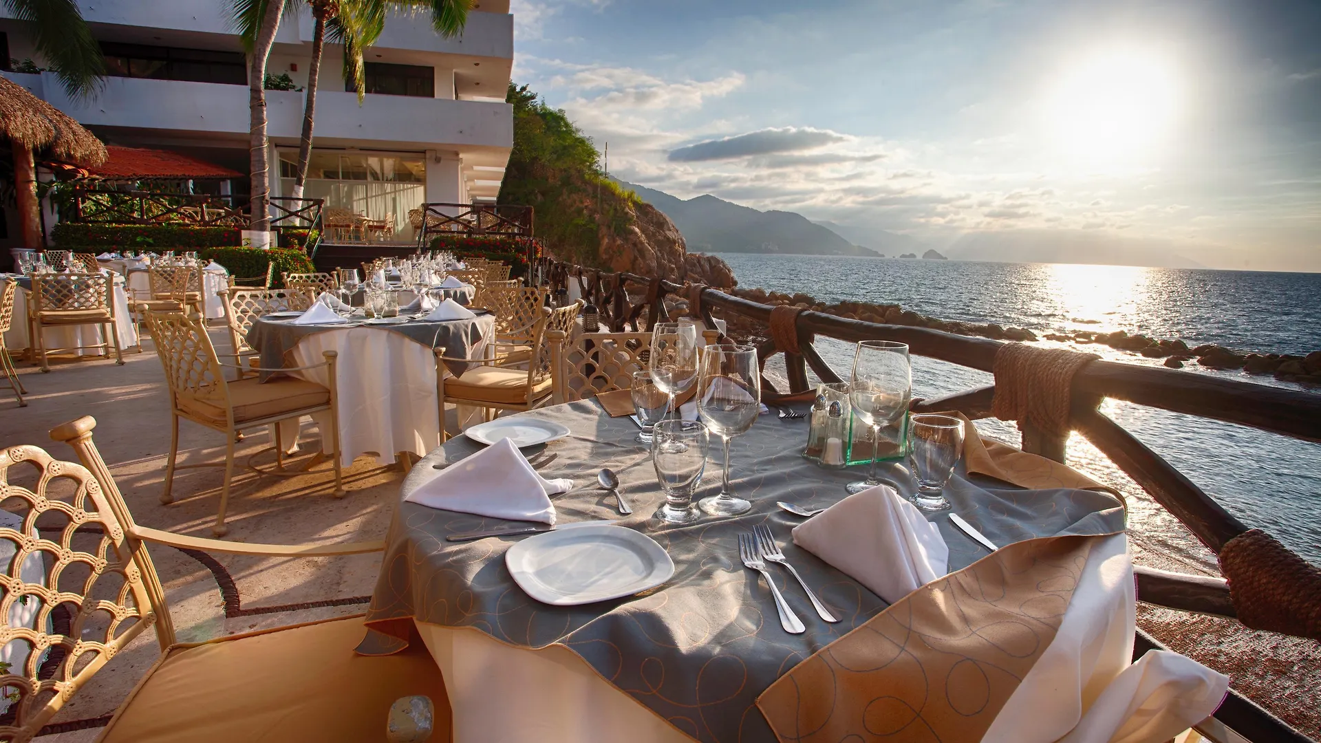 ****  Costa Sur Resort & Spa Puerto Vallarta Mexico